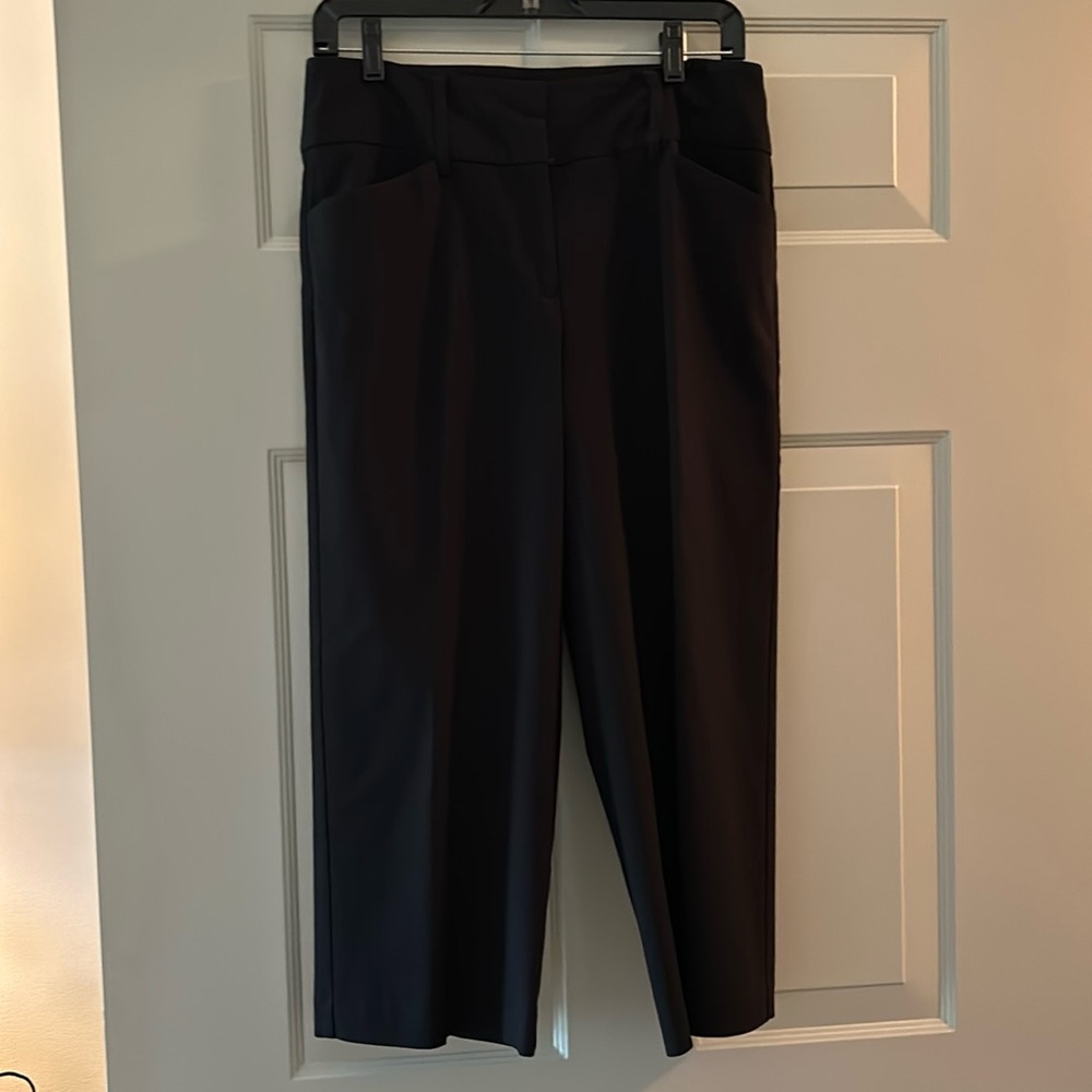 Black stretch crop pants, size 8. Perfect condition
